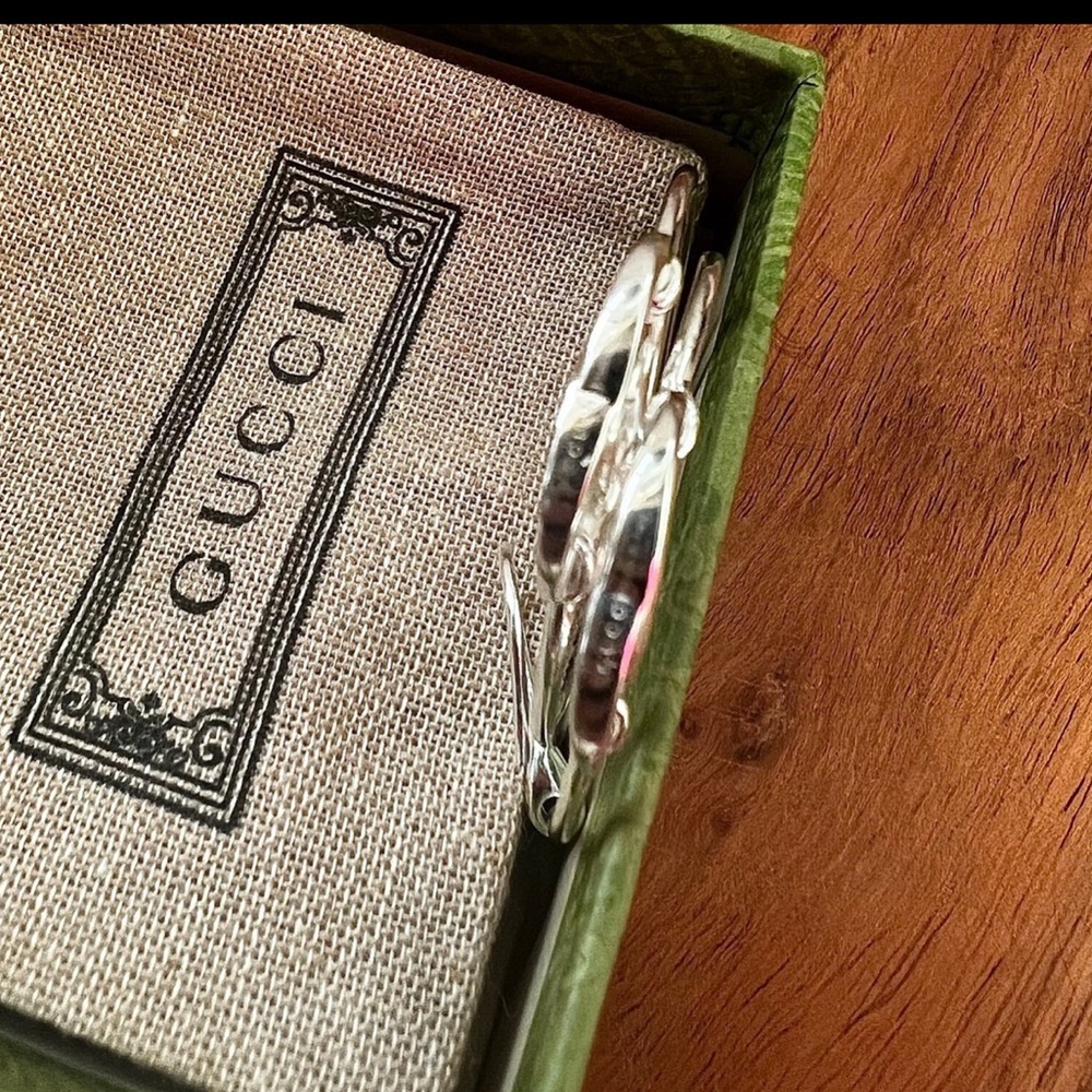 NWT 100% Authentic GUCCI Trademark GG Sterling Silver Hoop Earrings - Picture 8 of 10
